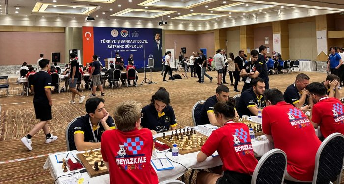 Satranç Süper Ligi Ustaların Hamlelerine Sahne Oluyor