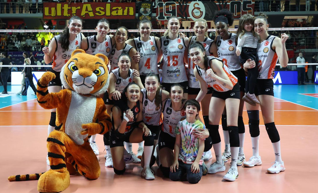 ECZACIBAŞI DYNAVİT:  3  –  GALATASARAY DAIKIN :  2 (Eczacıbaşı Şampiyonlar Liginde)